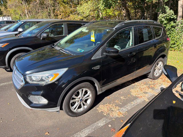 Used 2017 Ford Escape SE w/ Equipment Group 201A AWD/4WD image 5