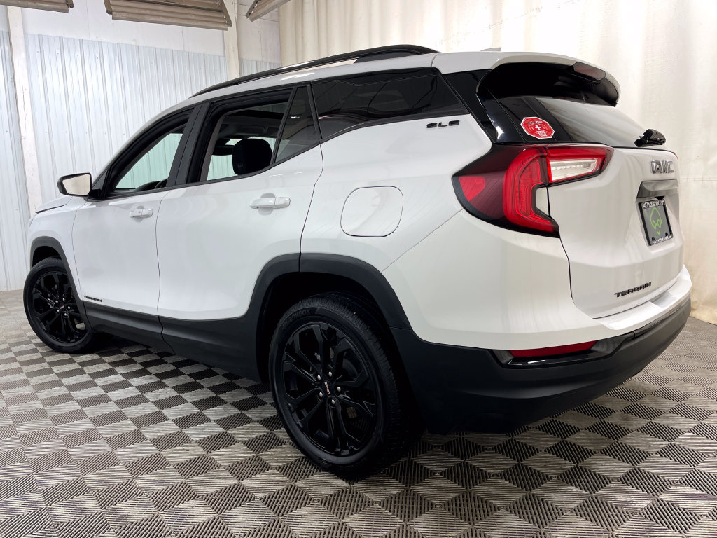 Certified 2022 GMC Terrain SLE w/ Driver Convenience Package FWD image 44