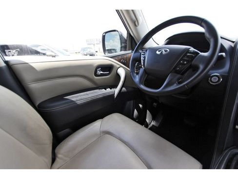 Used 2023 INFINITI QX80 Premium Select w/ All-Season Package RWD image 9