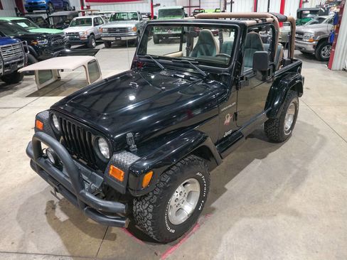 Used 2002 Jeep Wrangler Sahara AWD/4WD image 15