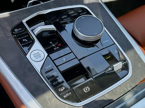 New 2026 BMW X7 xDrive40i AWD/4WD image 14