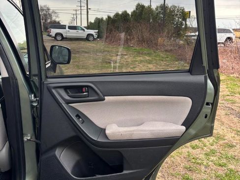 Used 2014 Subaru Forester 2.5i Premium w/ All-Weather Package image 26