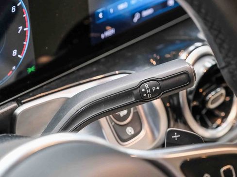 Certified 2022 Mercedes-Benz GLB 250 image 20