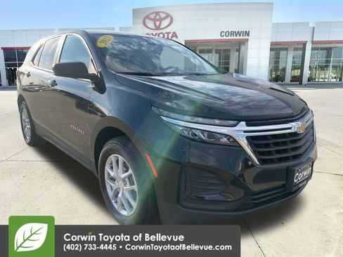 Used 2023 Chevrolet Equinox LS w/ LS Convenience Package image 1