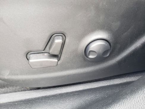 Used 2022 Jeep Cherokee Limited image 20