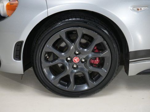 Used 2017 FIAT 124 Spider Abarth image 32