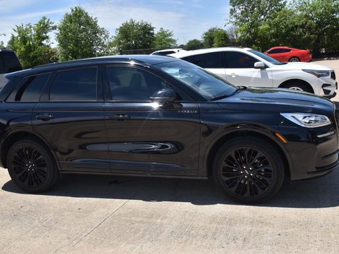 Used 2023 Lincoln Corsair Reserve w/ Equipment Group 201A FWD image 5