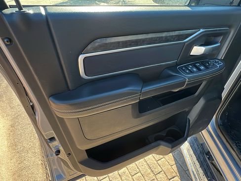 Used 2024 RAM 2500 Big Horn w/ Bed Utility Group image 14