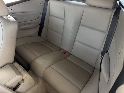 Used 2011 BMW 128i Convertible image 21