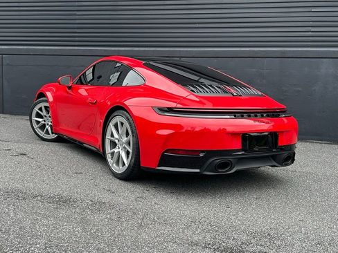 Certified 2025 Porsche 911 Carrera image 8