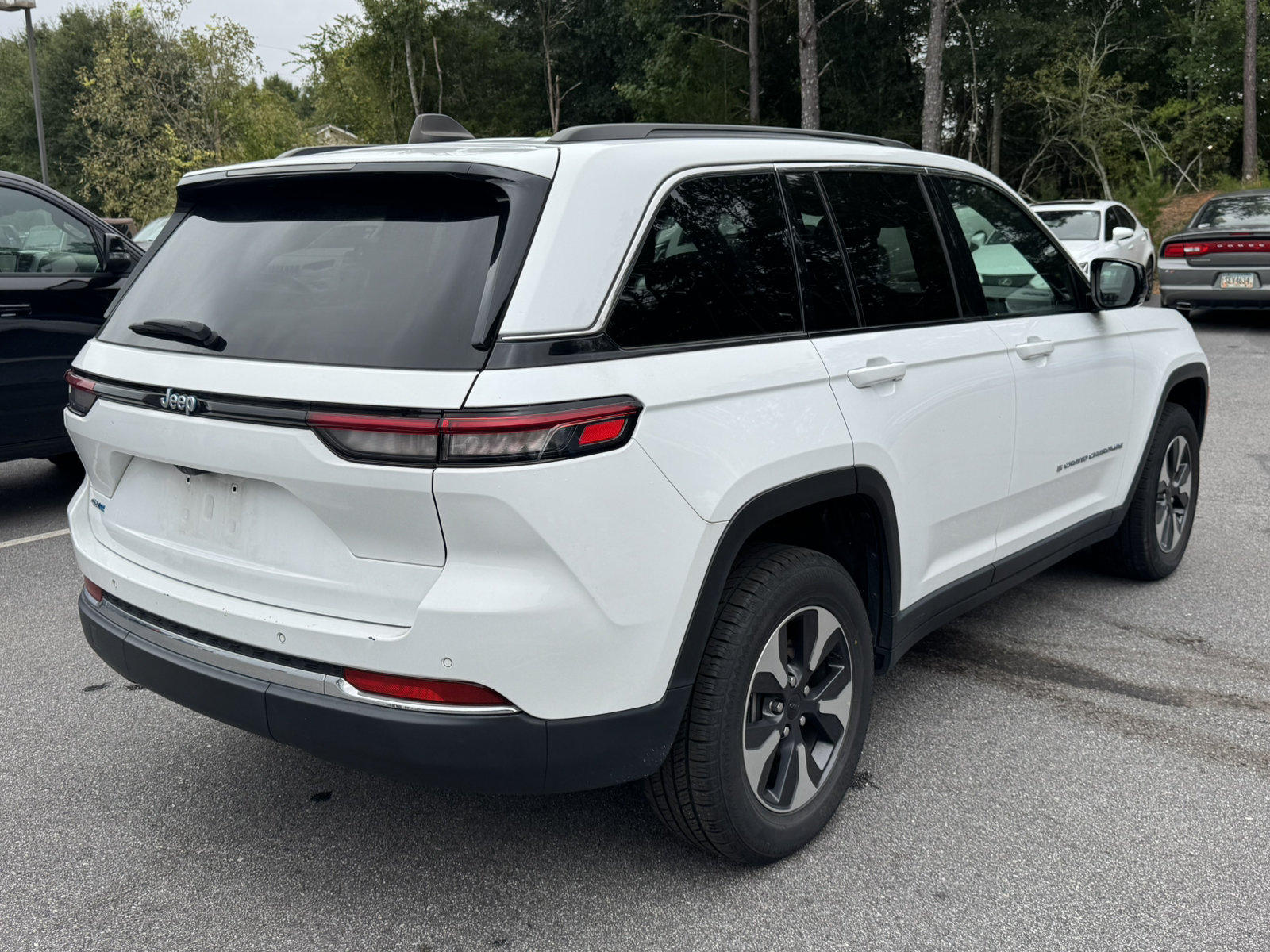 Used 2024 Jeep Grand Cherokee Limited 4xe AWD/4WD image 5