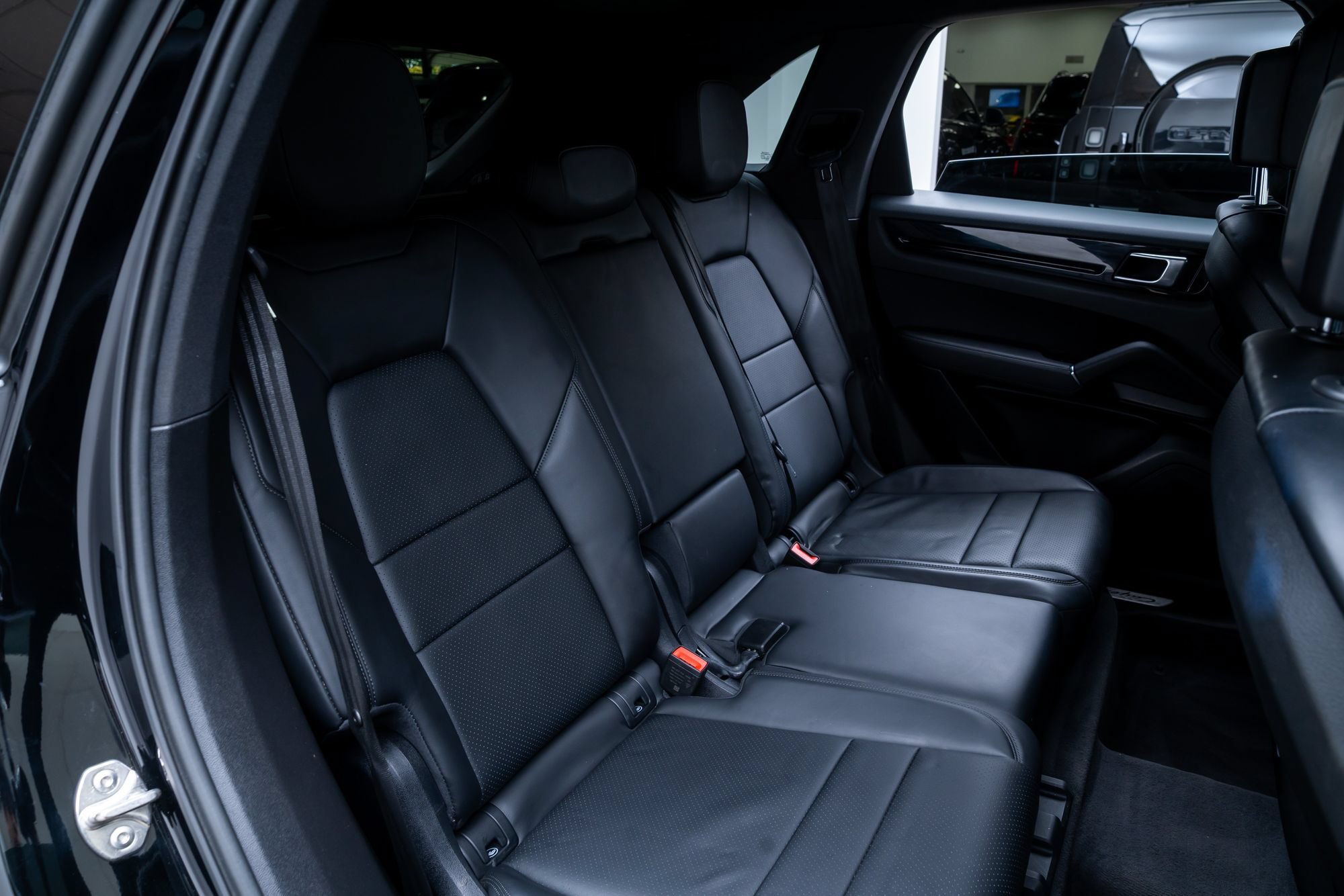 Used 2019 Porsche Cayenne AWD/4WD image 23