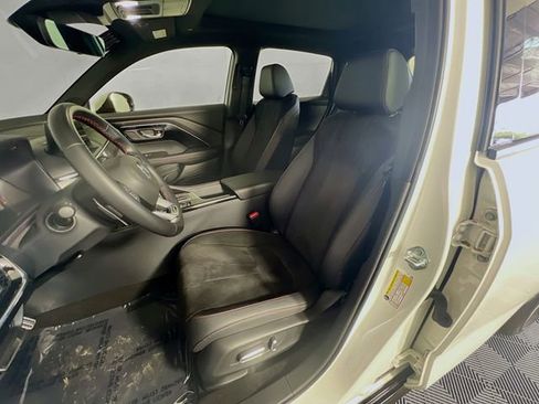 Used 2025 Acura ADX A-Spec image 10