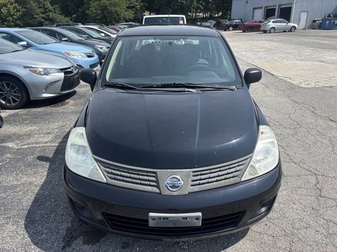 Used 2011 Nissan Versa Sedan FWD image 4