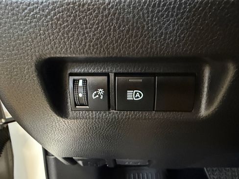 Used 2024 Toyota RAV4 XLE image 25