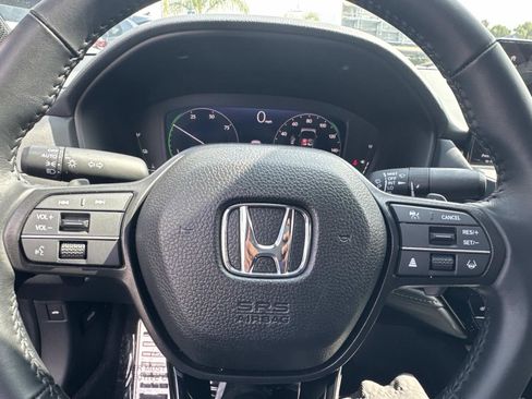 Used 2025 Honda Accord Sport image 16