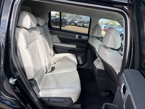 Used 2026 Hyundai Santa Fe SEL FWD image 28
