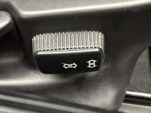 Used 2000 BMW Z3 image 19