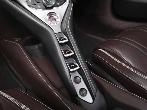 Used 2018 McLaren 720S Performance image 31