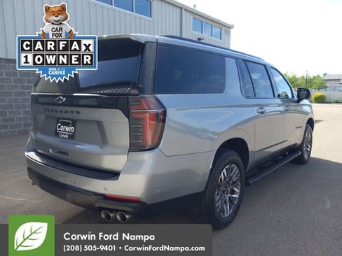 Used 2025 Chevrolet Suburban Z71 AWD/4WD image 3