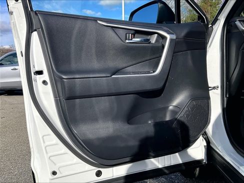 Certified 2023 Toyota RAV4 XSE image 9