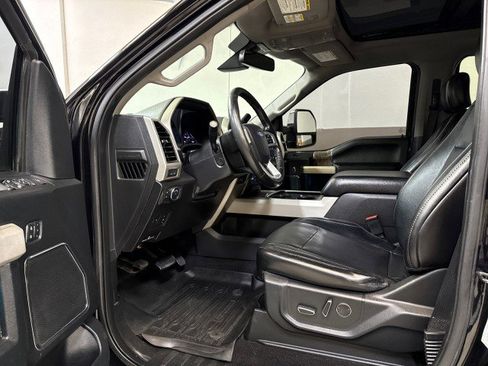 Used 2019 Ford F250 Lariat w/ Lariat Ultimate Package image 11