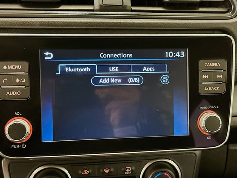 Used 2024 Nissan Leaf S image 22