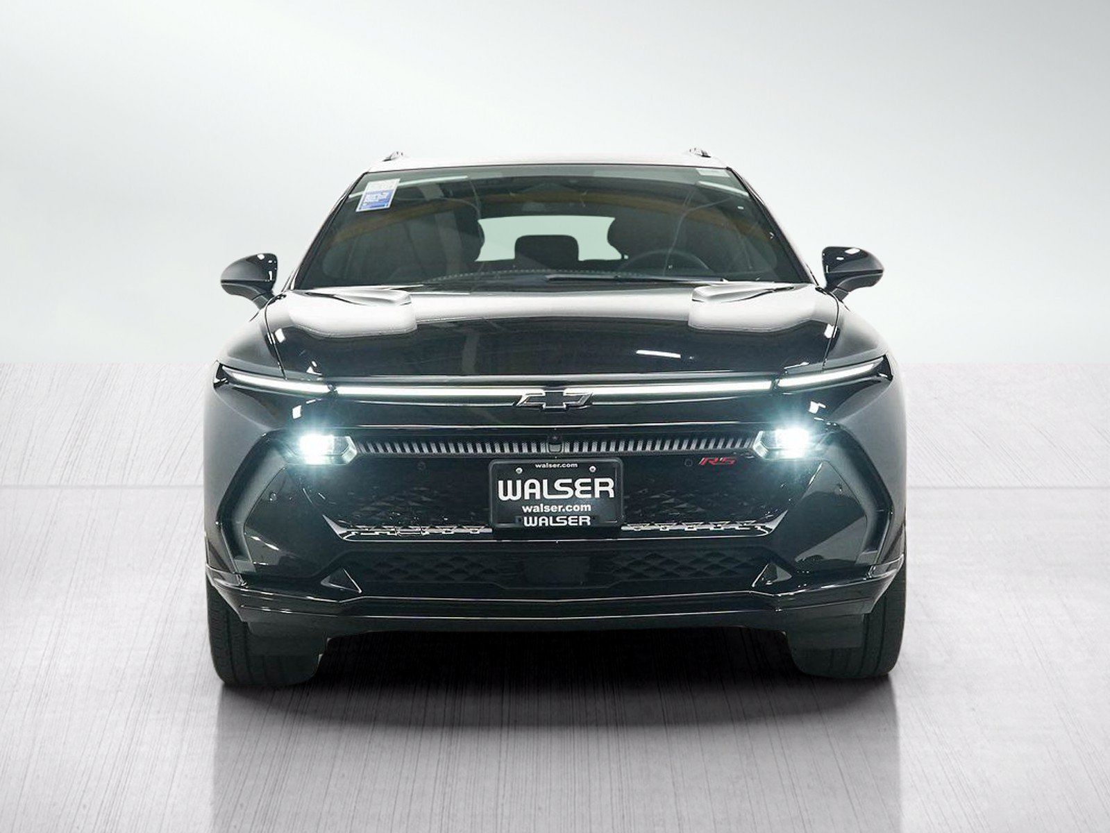 Used 2024 Chevrolet Equinox EV RS FWD image 9