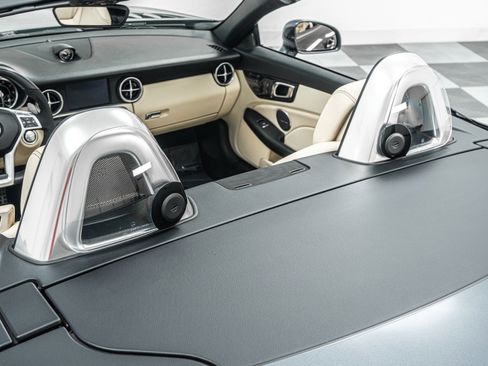 Used 2015 Mercedes-Benz SLK 55 AMG image 36