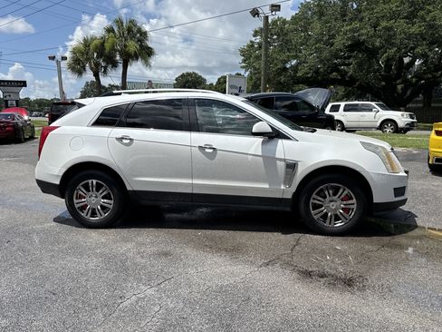 Used 2013 Cadillac SRX Luxury image 6