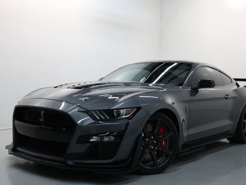 Used 2022 Ford Mustang Shelby GT500 w/ Carbon Fiber Track Pack RWD image 59