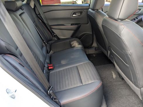 Certified 2025 Nissan Rogue SV image 19