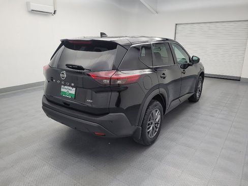 Used 2021 Nissan Rogue S AWD/4WD image 9
