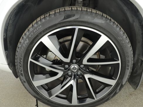 Used 2018 Volvo XC90 T6 Inscription w/ Convenience Package image 6