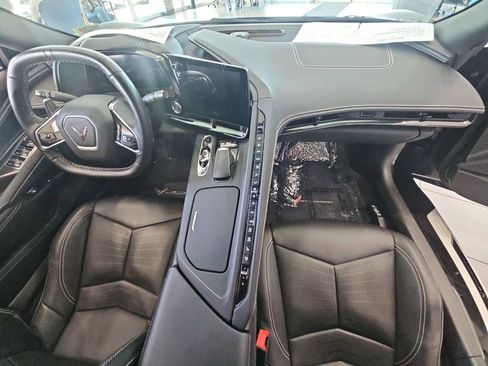 Used 2023 Chevrolet Corvette Stingray Preferred Conv w/ Z51 Performance Package RWD image 19