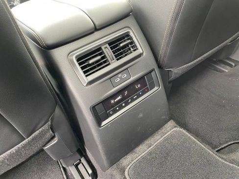 Used 2024 MAZDA CX-90 3.3 Turbo w/ Premium Package AWD/4WD image 34