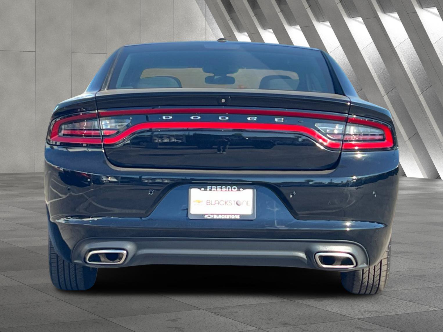 Used 2022 Dodge Charger SXT RWD image 5