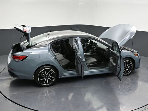 Used 2024 Nissan Sentra SR w/ SR Premium Package image 32