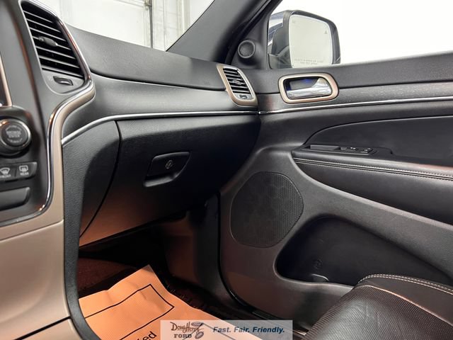 Used 2015 Jeep Grand Cherokee Limited w/ Luxury Group II AWD/4WD image 40