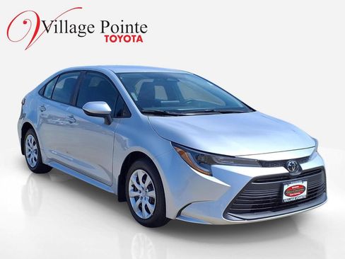 Certified 2026 Toyota Corolla LE FWD image 7