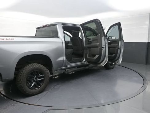 Used 2025 Chevrolet Silverado 1500 Custom Trail Boss AWD/4WD image 45