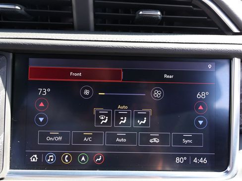 Used 2021 GMC Yukon XL Denali w/ Denali Premium Package AWD/4WD image 21