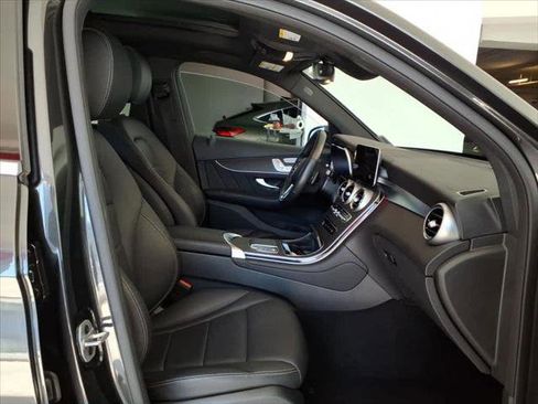 Used 2022 Mercedes-Benz GLC 300 4MATIC image 20