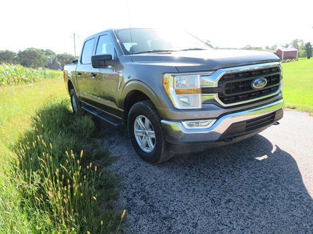Used 2021 Ford F150 XLT w/ Equipment Group 301A Mid AWD/4WD image 3