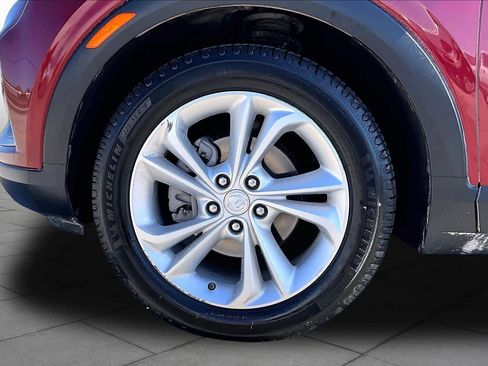 Used 2023 Buick Encore GX Preferred FWD image 19