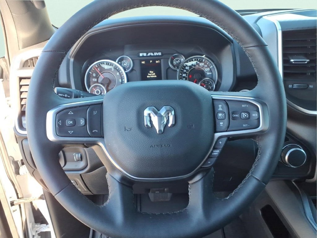 Used 2025 RAM 1500 Big Horn AWD/4WD image 23