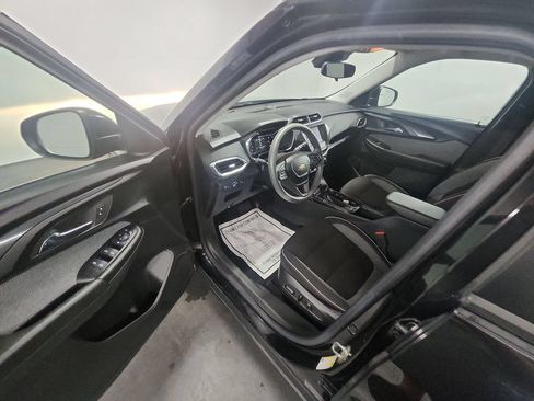 Used 2023 Chevrolet TrailBlazer LT FWD image 10