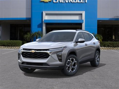 New 2026 Chevrolet Trax LT w/ Driver Confidence Package image 7