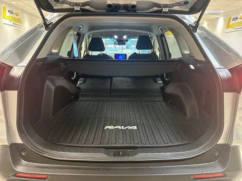 Used 2025 Toyota RAV4 XLE w/ Weather Package image 19