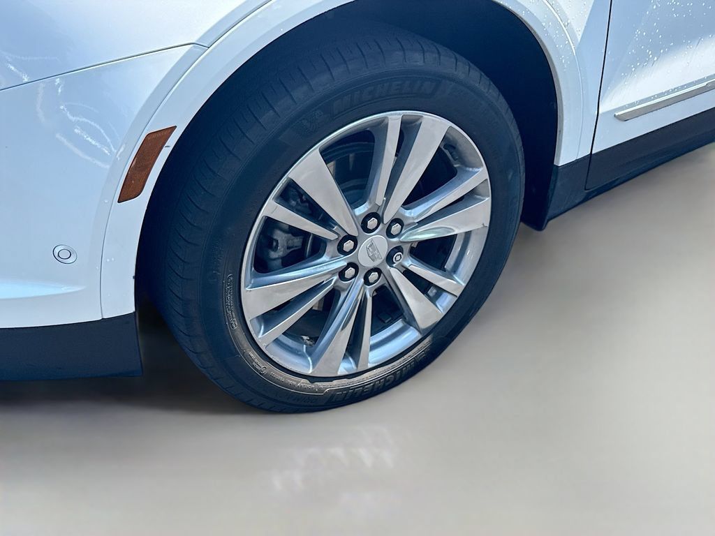 Used 2023 Cadillac XT5 Premium Luxury w/ Technology Package FWD image 33